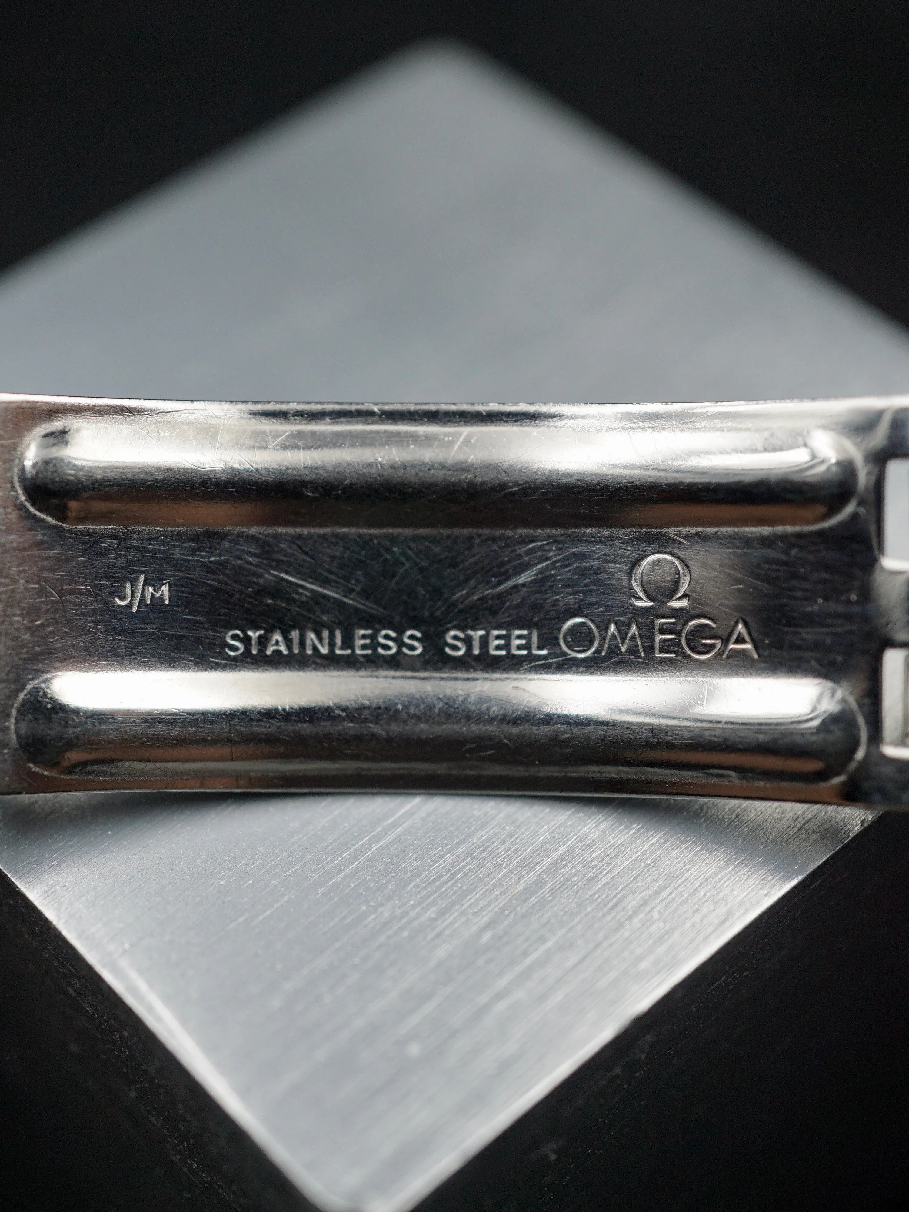 1970 OMEGA Speedmaster 145.022 Rare Straight Writing "Moon Watch" Case Back