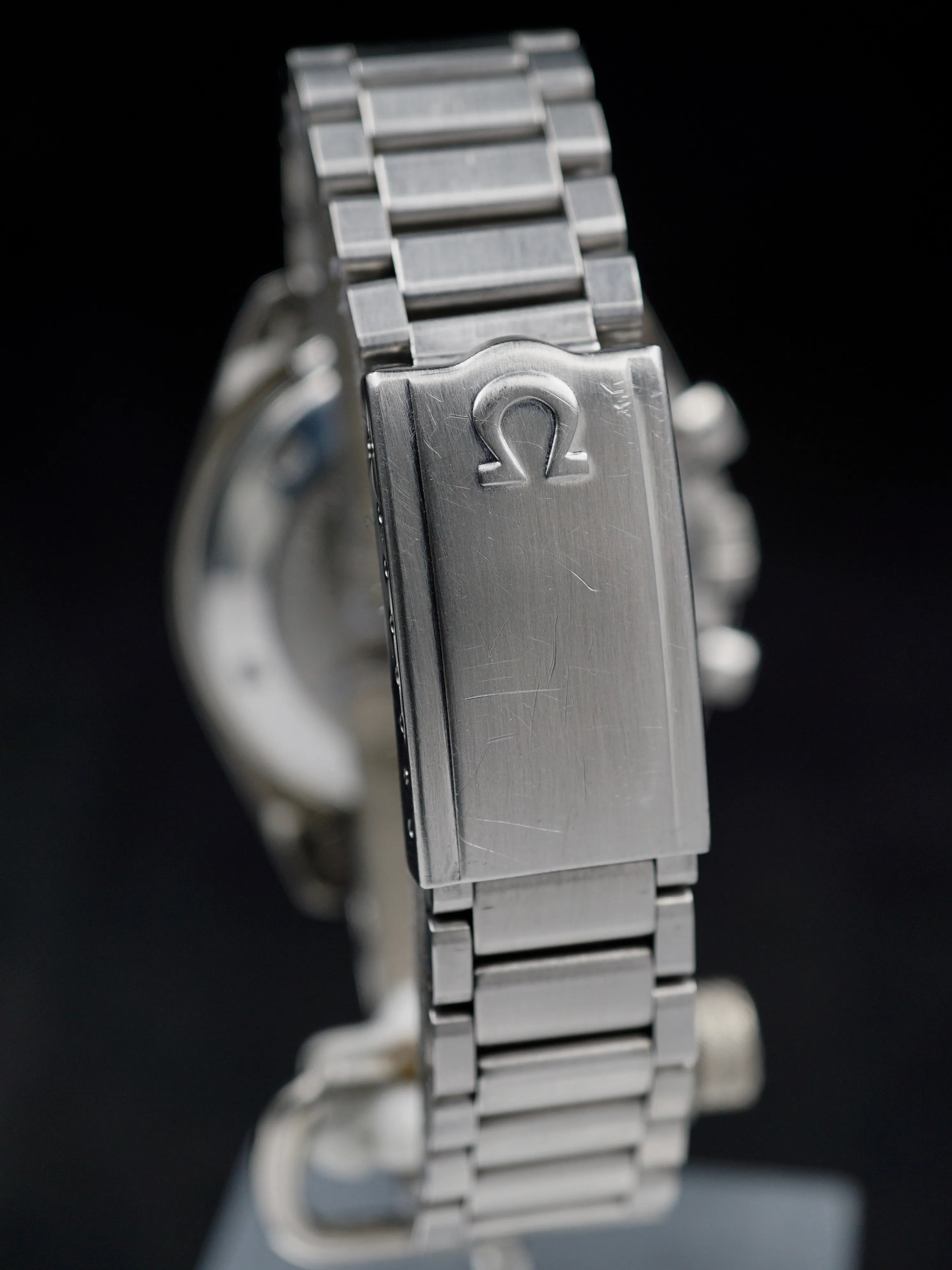 1973 OMEGA Speedmaster Professional 145.022-69 "Straight Writing Case Back"