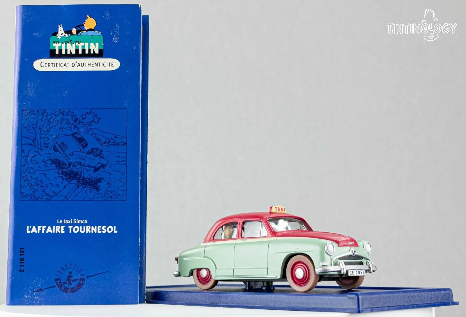 ATLAS TINTIN CAR # 21 Simca Taxi - Calculus Affair Herge model car 1/43 Scale