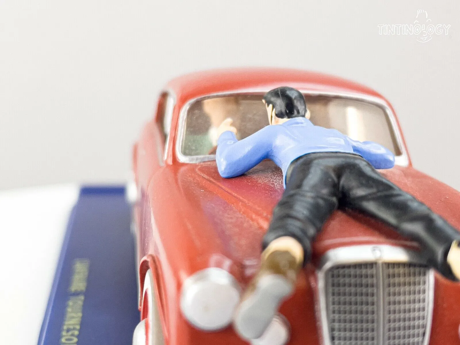 ATLAS TINTIN CAR # 26 Lancia Aurelia Calculus Herge model 1/43 Scale Voiture