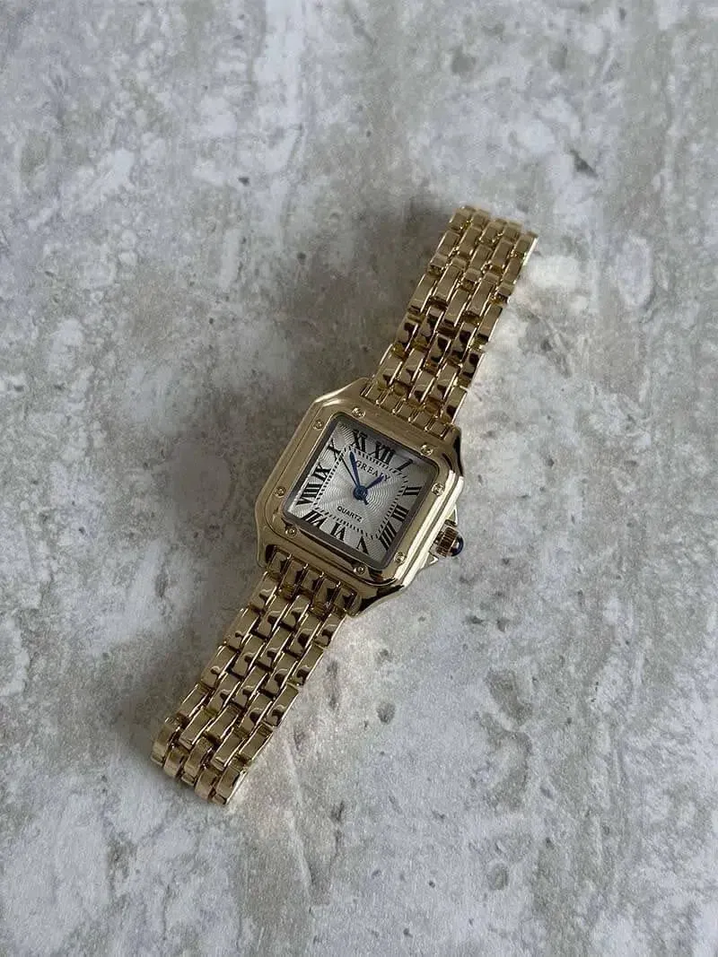 Belluno – Roman numeral dial – Vintage watch