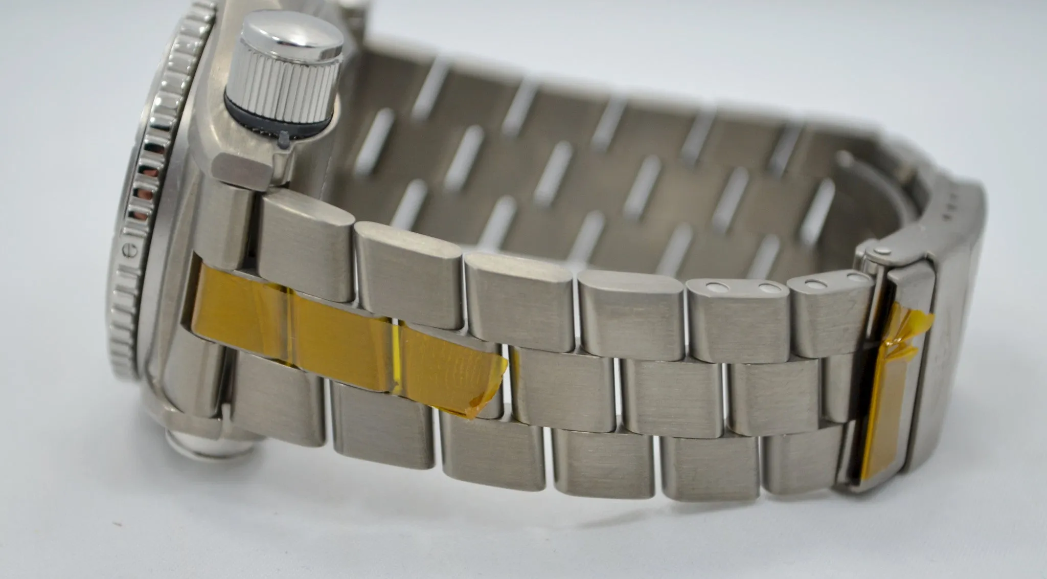Breitling Emergency E76321 Titanium Aeronautical Kit Quartz Wristwatch