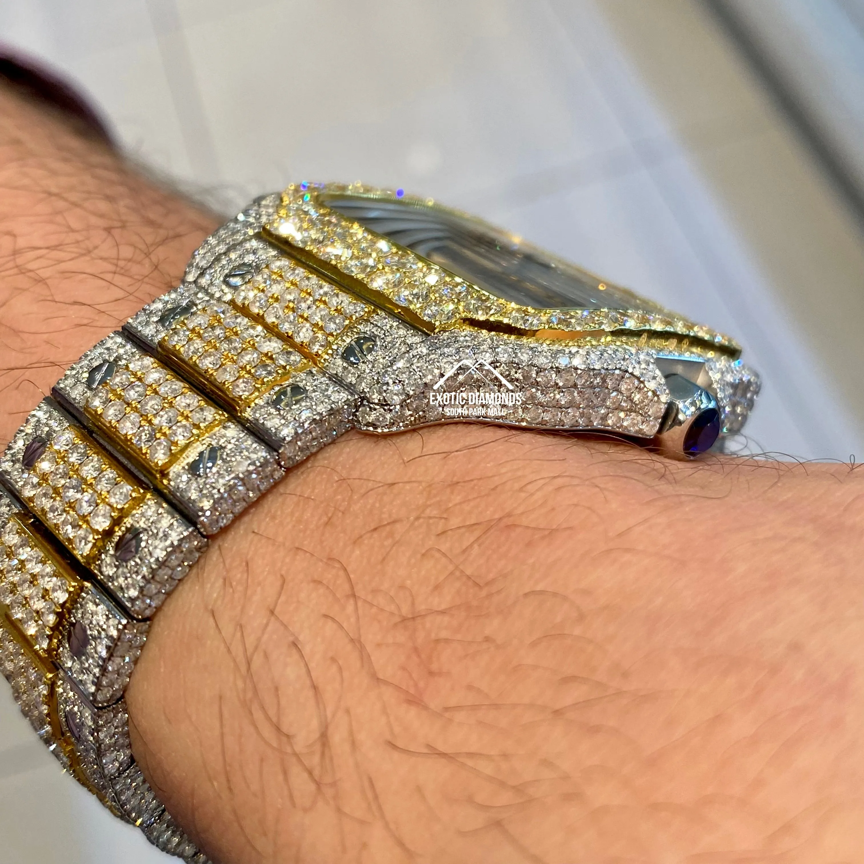 Cartier Santos Xl with Large Diamond Bezel and Raised Prong Setting Diamonds on Band
