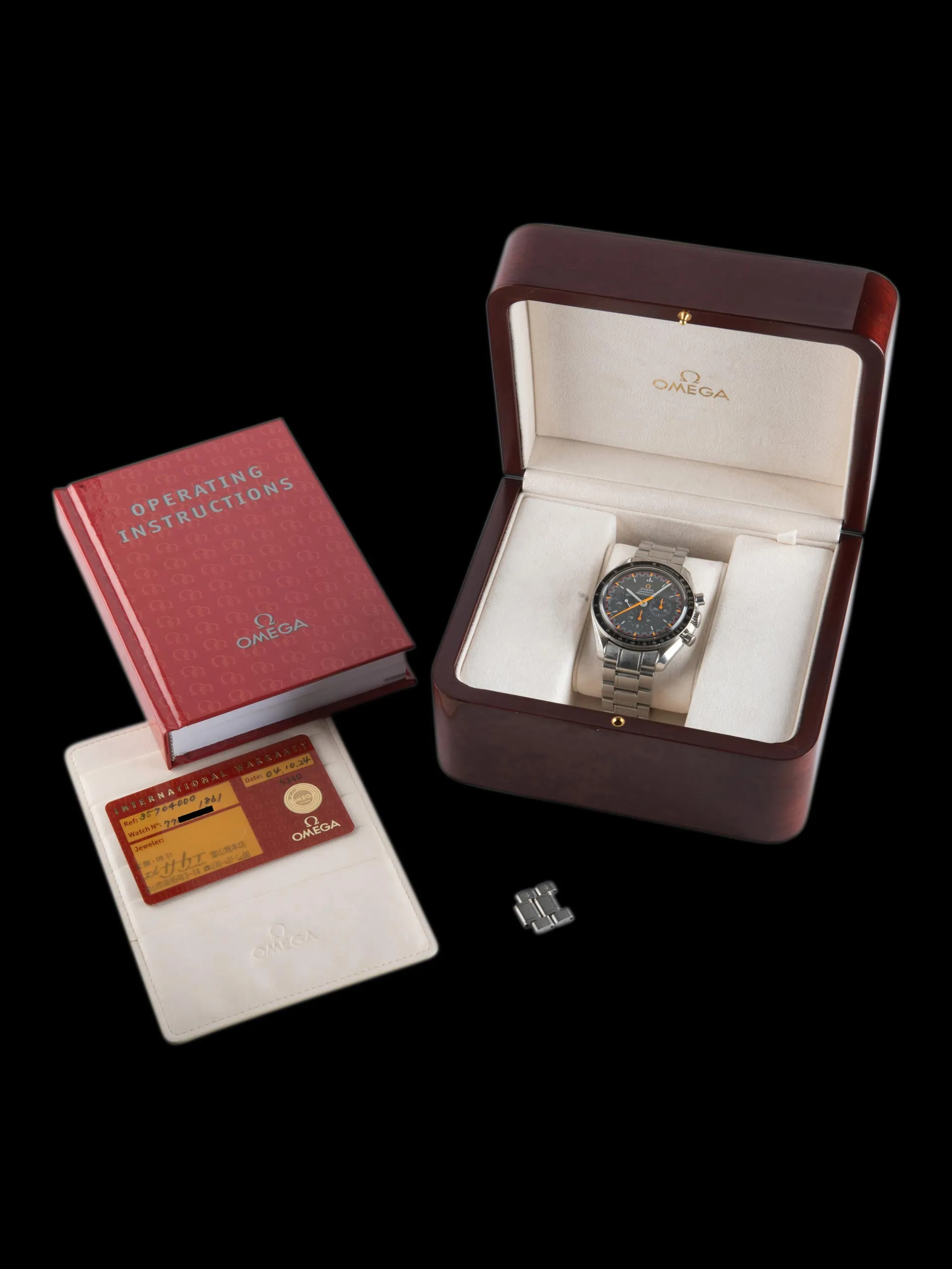 *Limited Edition* 2004 Omega Speedmaster Professional (Ref. 3570.40) "Japan Racing Dial" Full Set