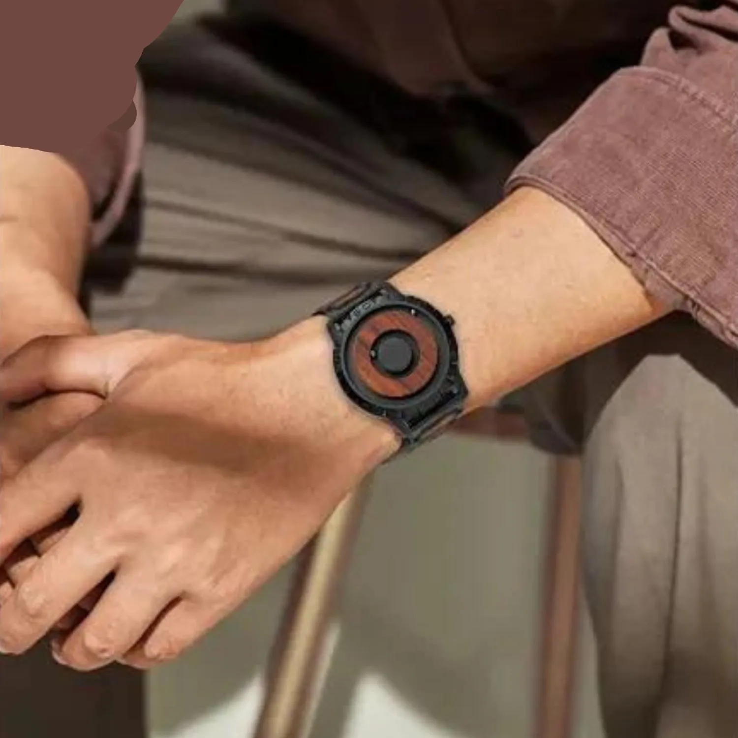 Magnetic Watch™ - Hochwertige handgefertigte magnetische Uhr.