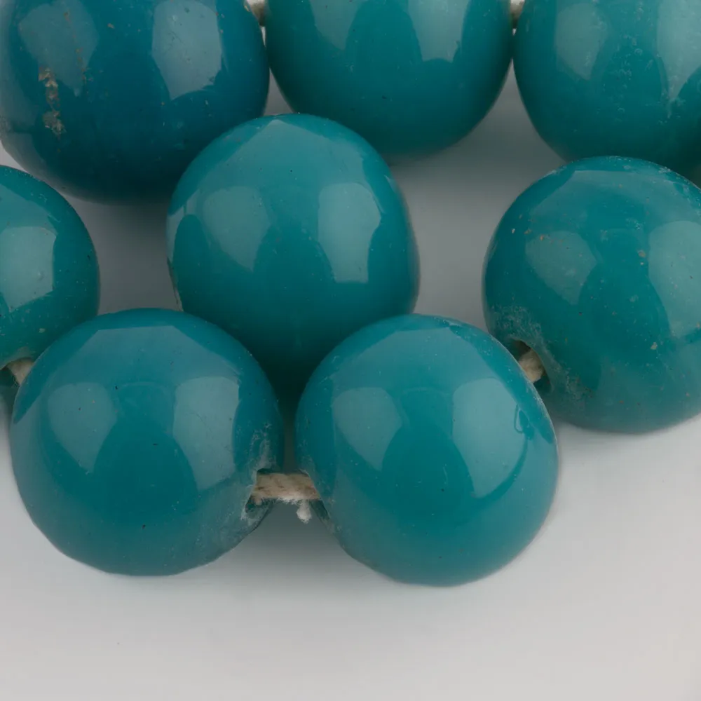 Old Peking glass 19x20mm round bead in opaque teal. sold individually. b11-BL-2117