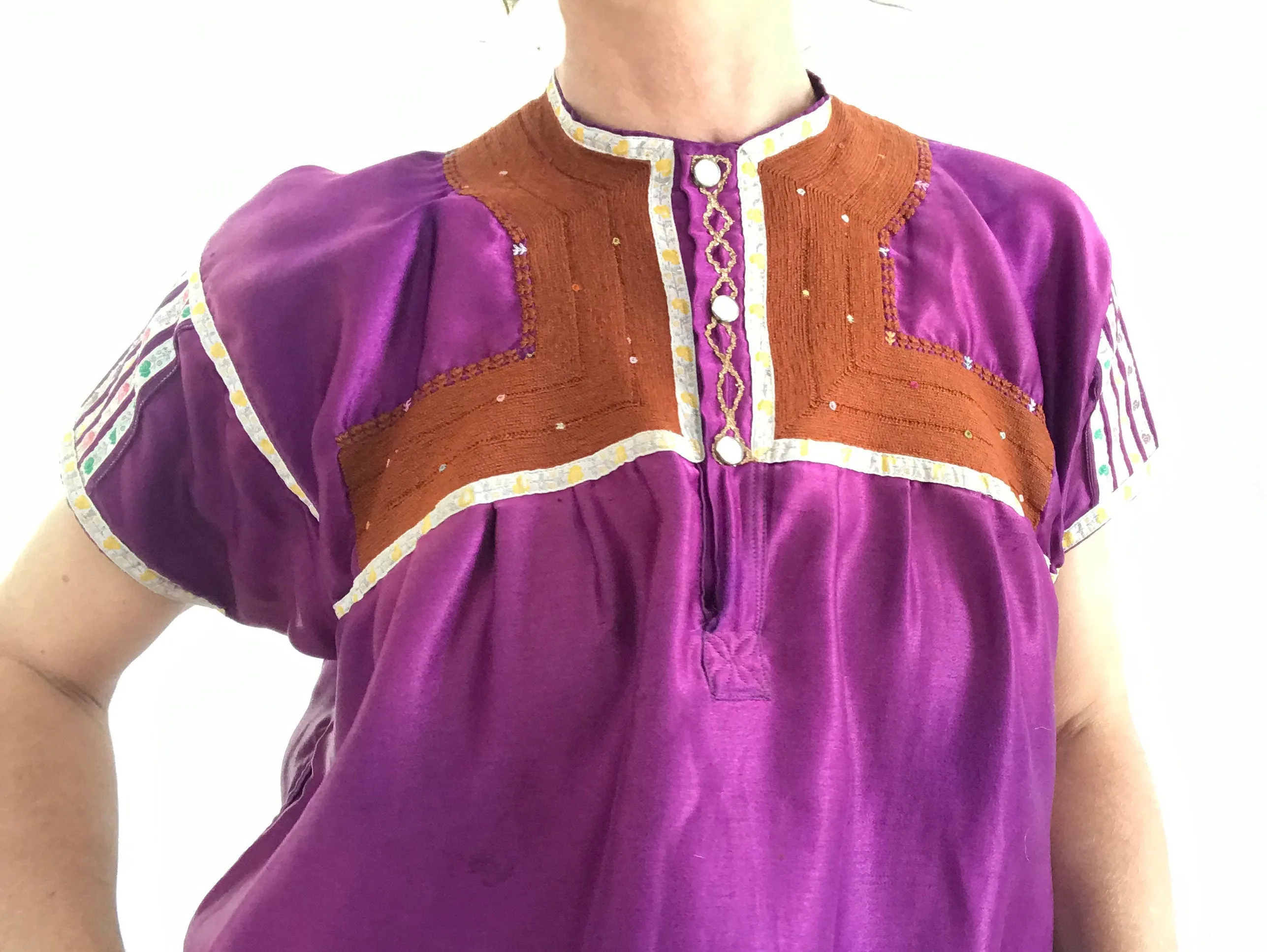 Satin Hand-Embroidered Chamula Blouse. Chiapas, Mexico. Medium