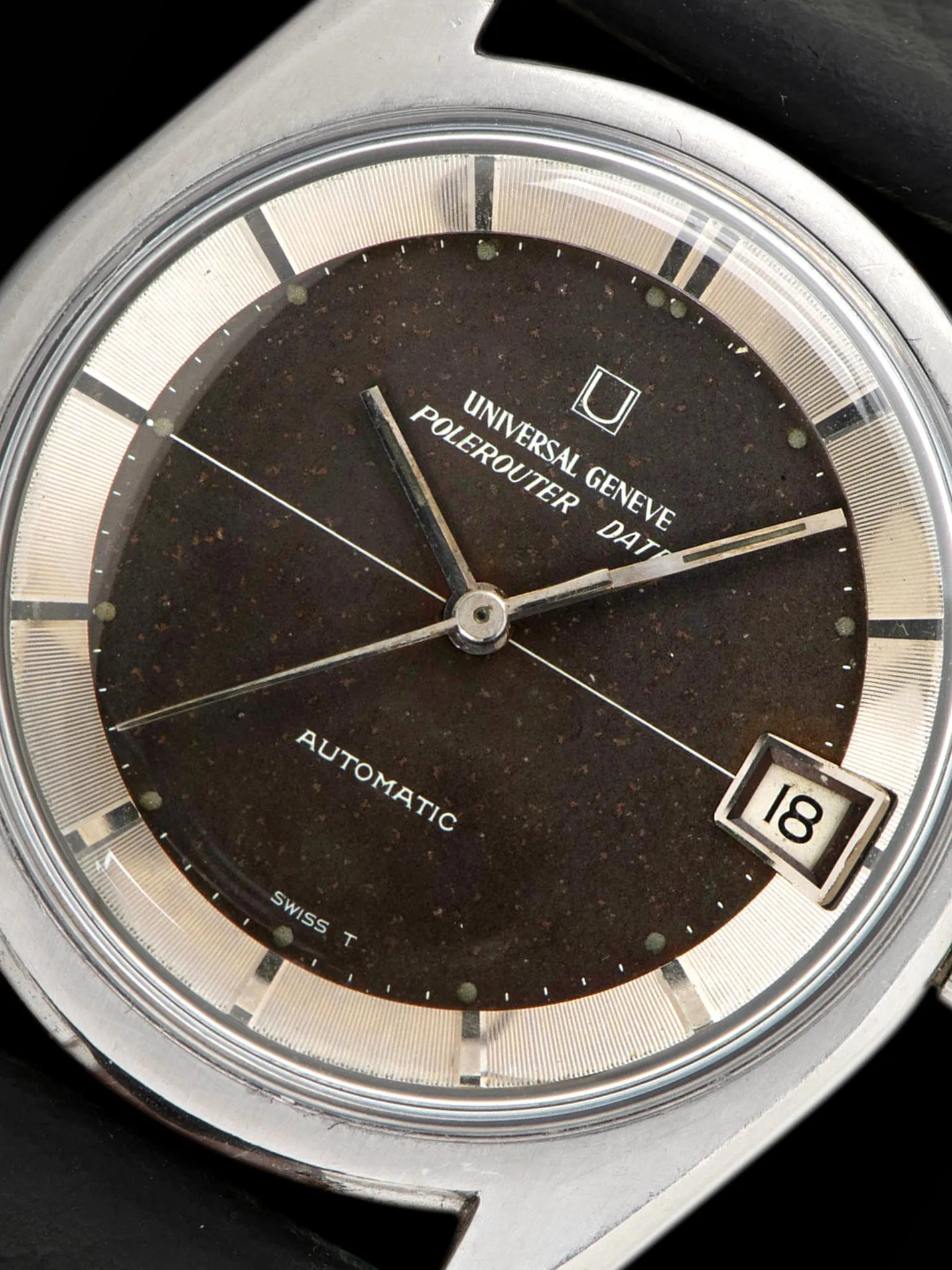 Tropical 1966 Universal Geneve Polerouter Date (Ref. 869115/01) Black Dial